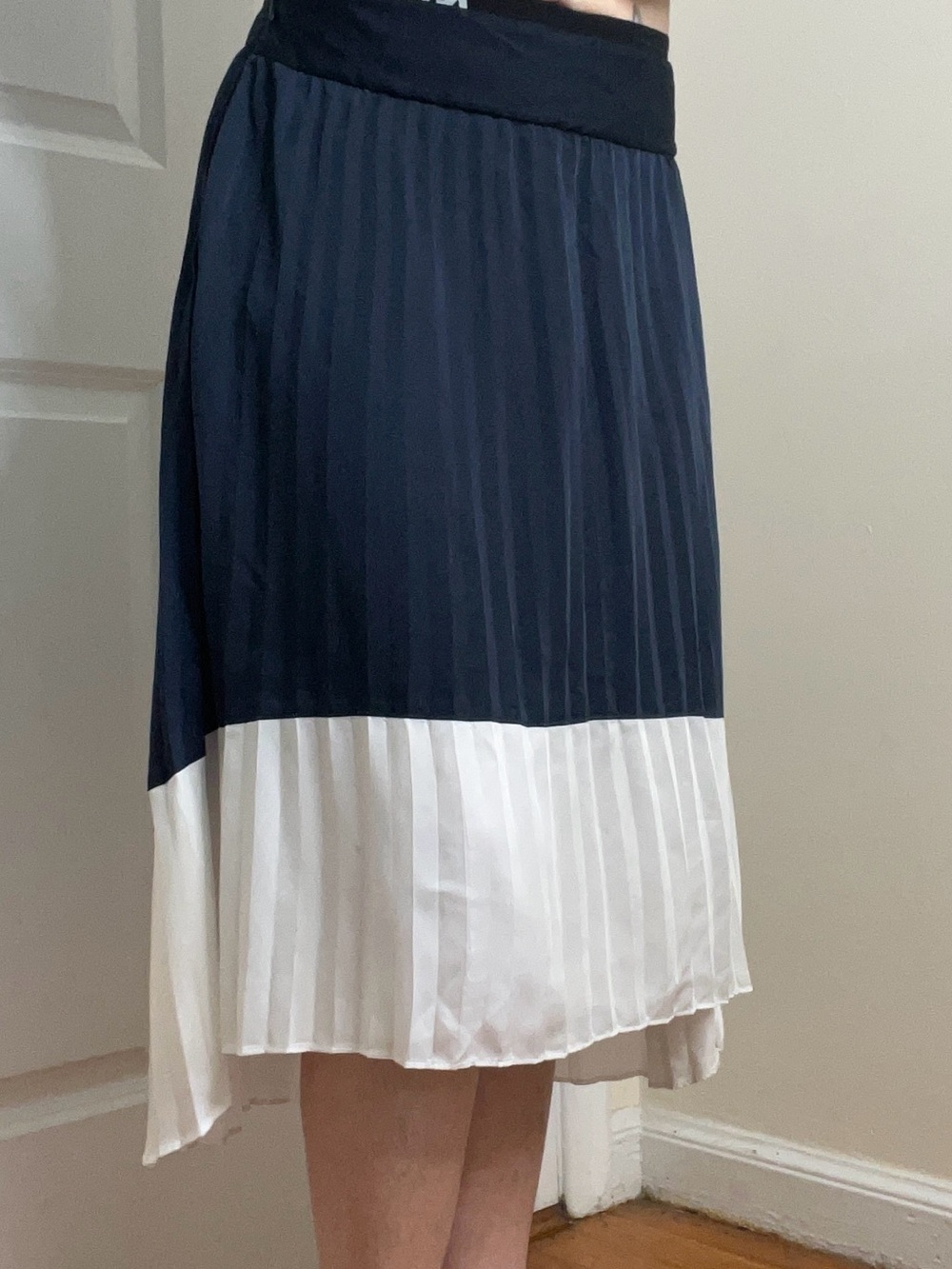 Ann Taylor Navy and White Pleated High-Low Skirt